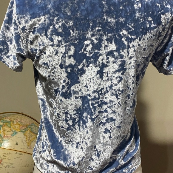 Victoria Secret velvet shirt - Picture 2 of 3